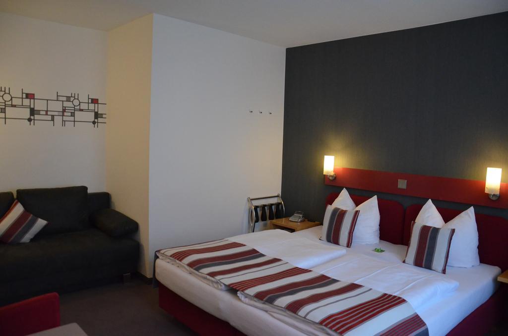 Flair Hotel Am Rosenhuegel - Garni Кохем Экстерьер фото