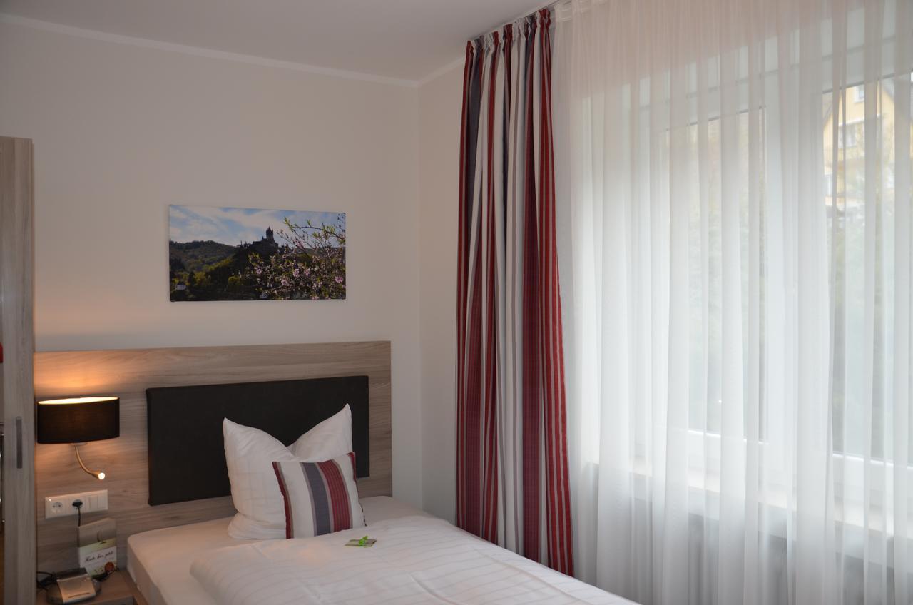 Flair Hotel Am Rosenhuegel - Garni Кохем Экстерьер фото